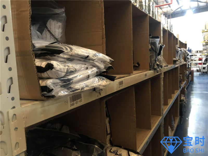 1603851042129188.jpg 服裝放置區1.jpg