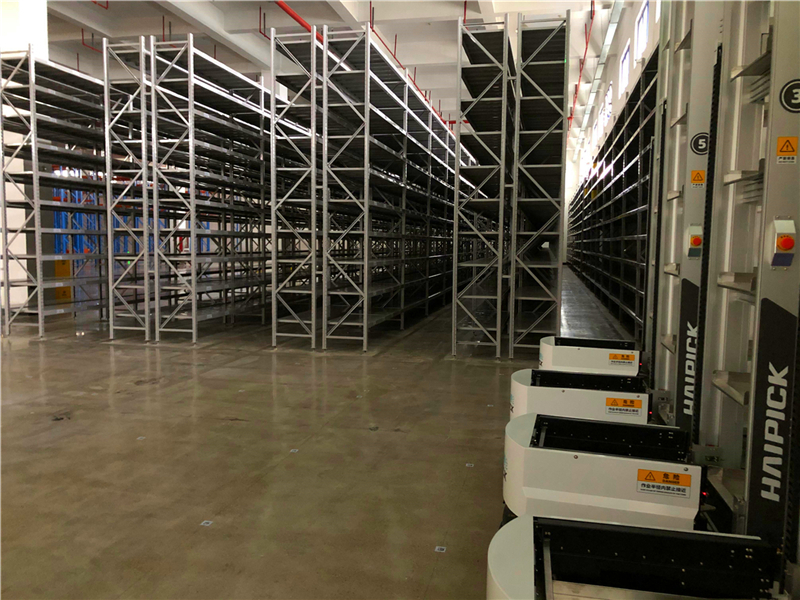 高端的電商倉庫