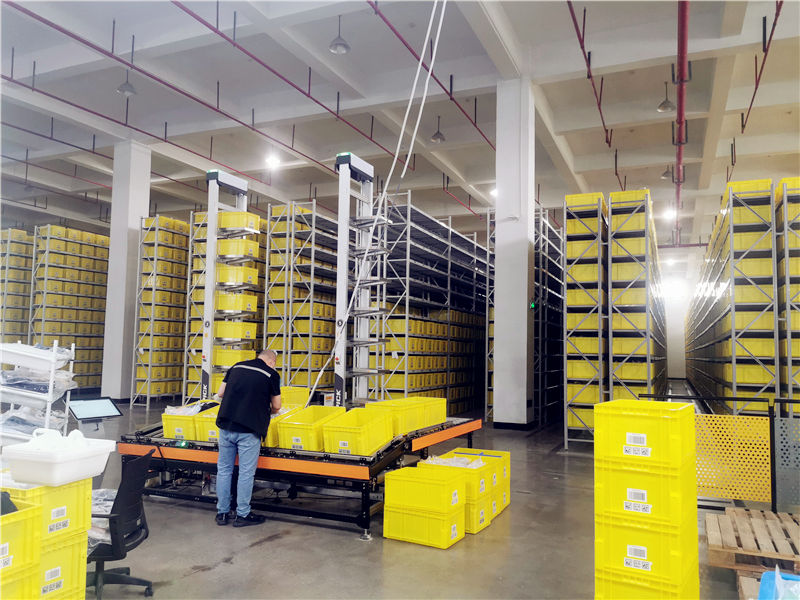 智能倉(cāng)儲(chǔ)物流服務(wù)商